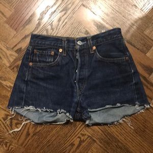 Levi’s blue short - size 26